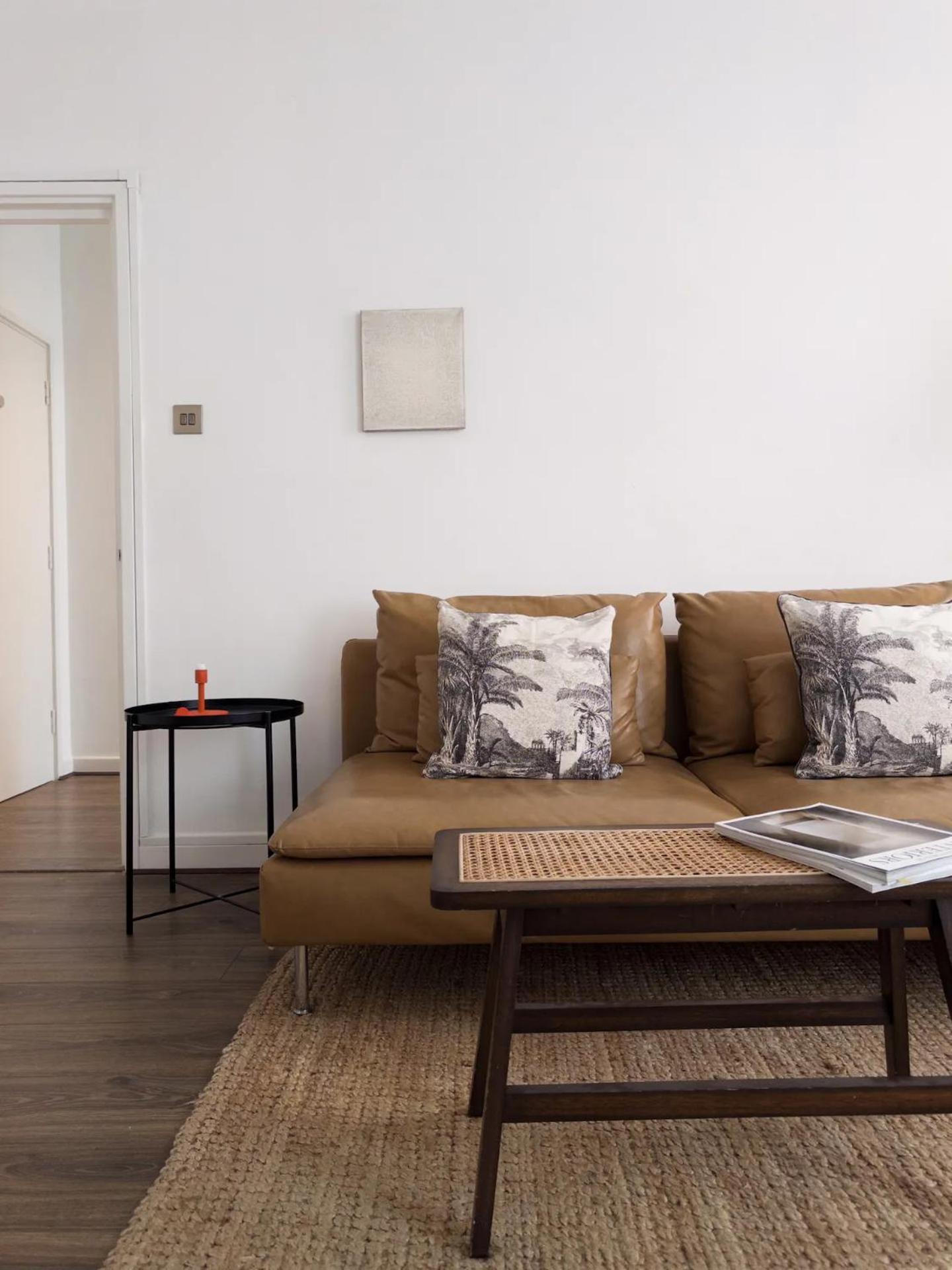 Tranquil Oasis W 100Inch Cinema & Hammock, By The Design Traveller Apartment London Exterior photo