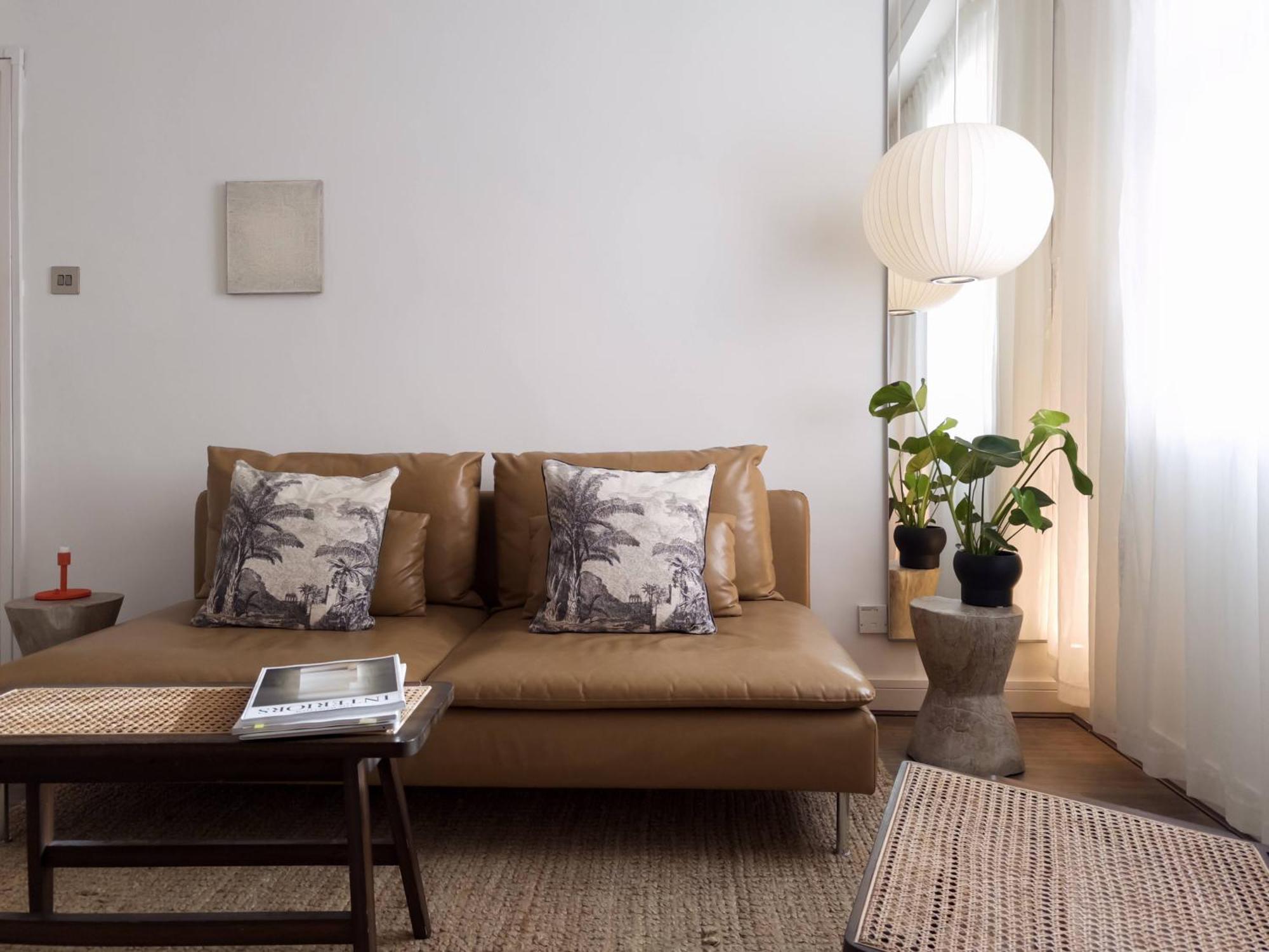 Tranquil Oasis W 100Inch Cinema & Hammock, By The Design Traveller Apartment London Exterior photo