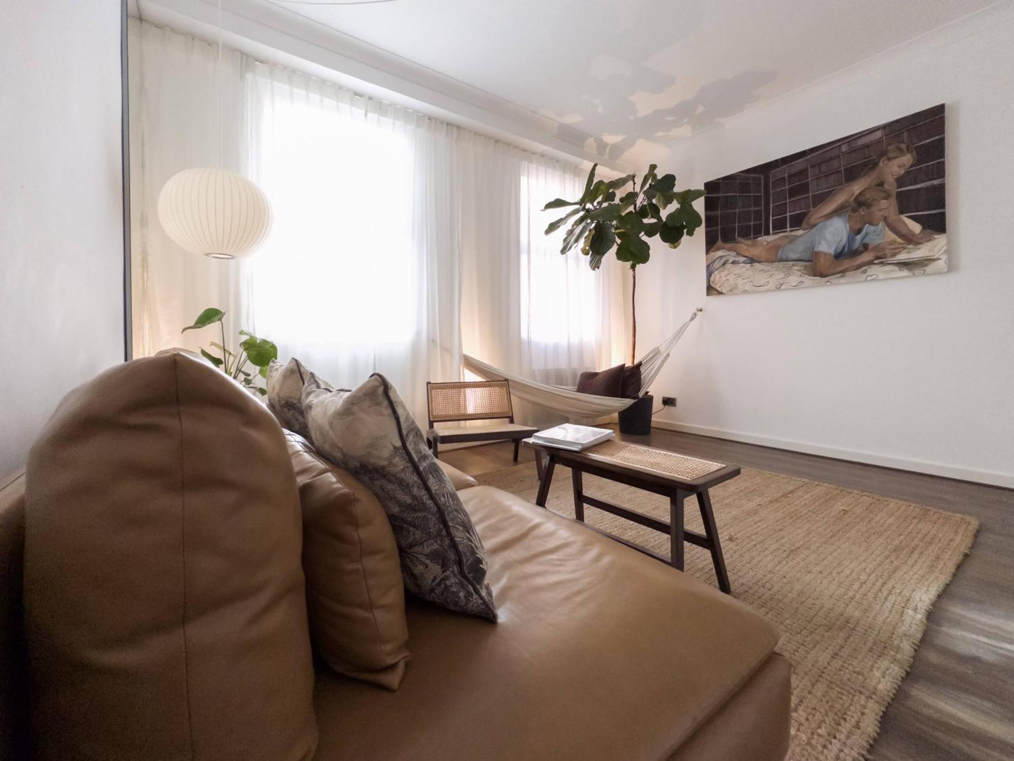 Tranquil Oasis W 100Inch Cinema & Hammock, By The Design Traveller Apartment London Exterior photo